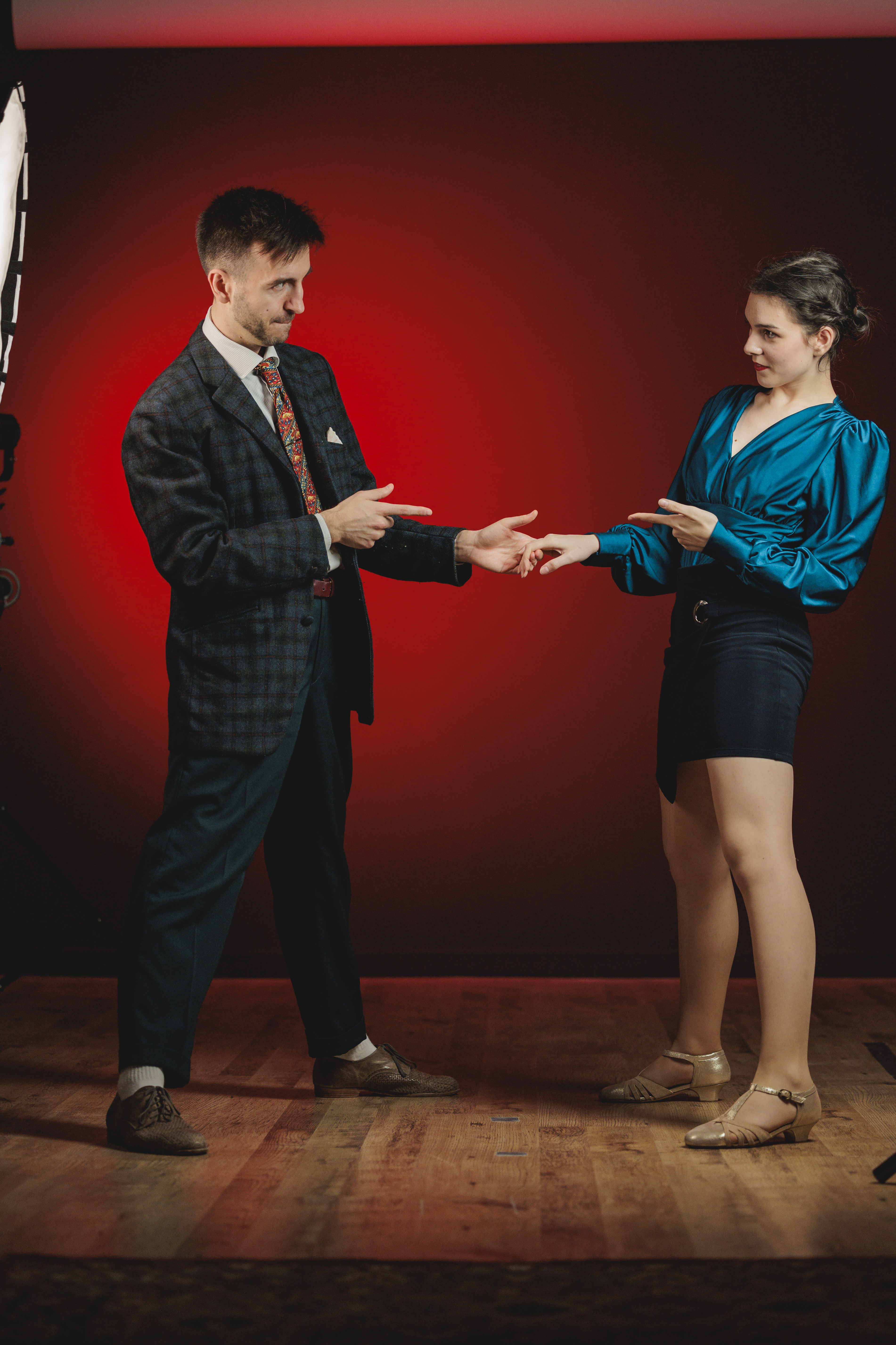 Lindy Hop dancers